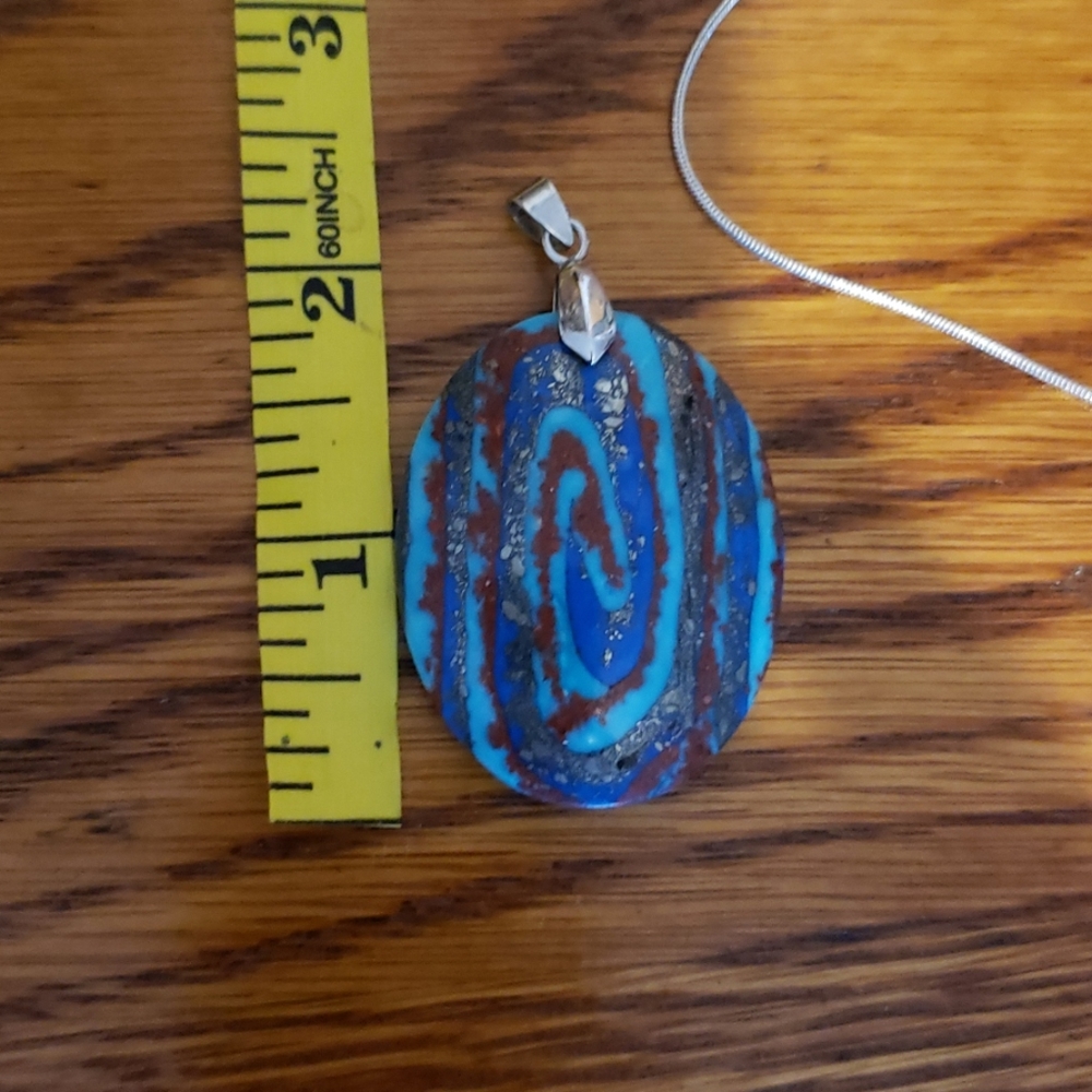 Pendant - Picture 3 of 3